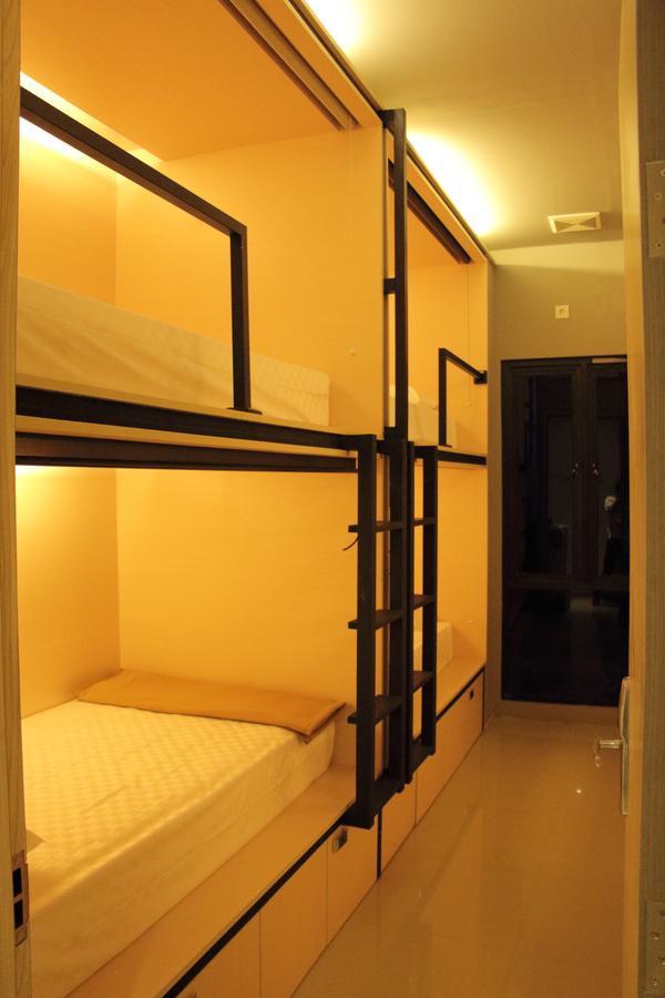 Bali Caps Hostel Kuta  Exterior photo