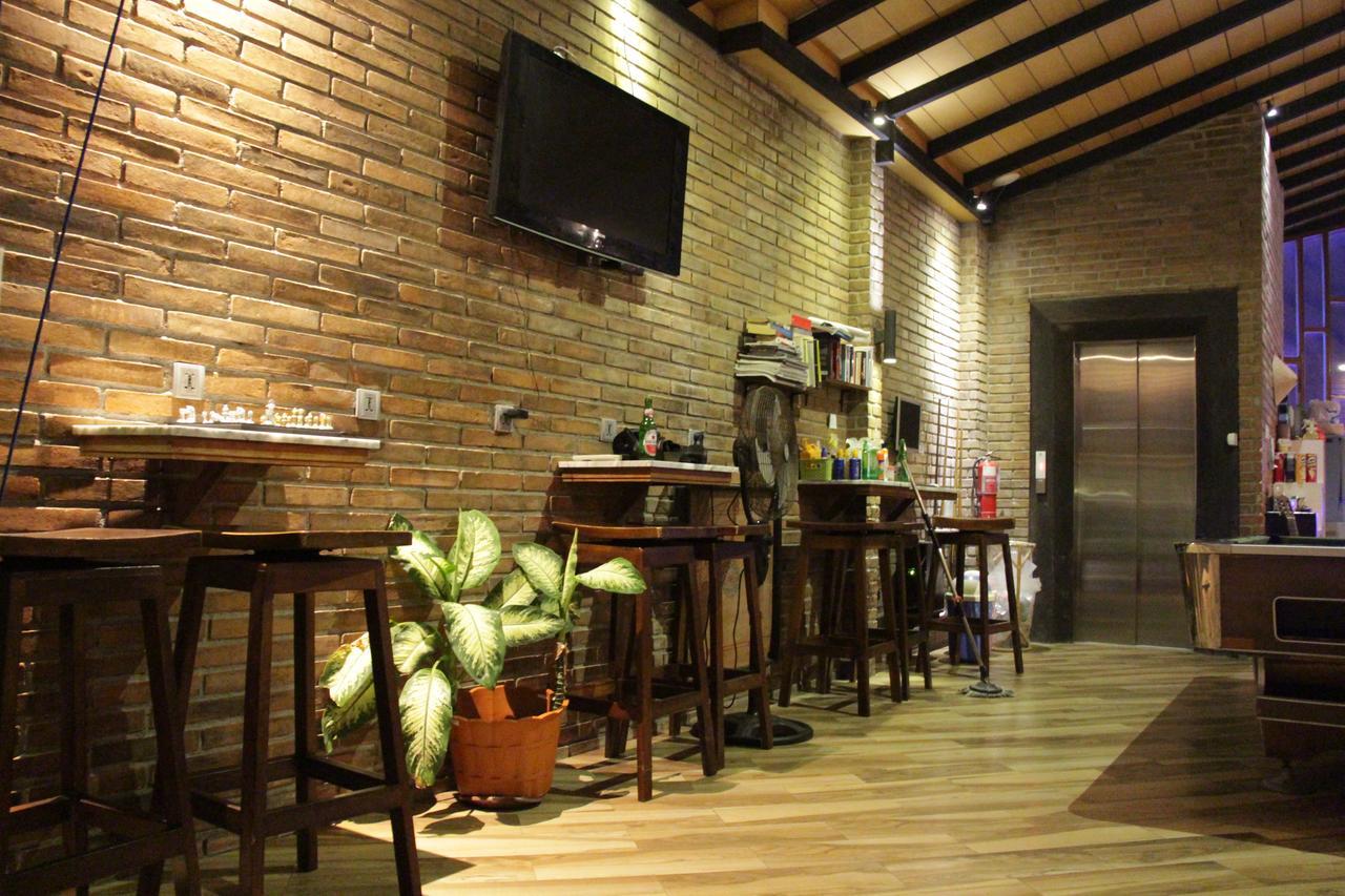 Bali Caps Hostel Kuta  Exterior photo